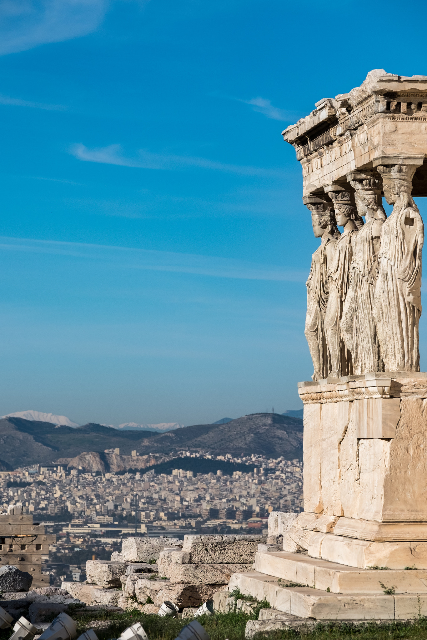 Fujifilm X-E2 + Fujifilm XF 50-140mm F2.8 R LM OIS WR sample photo. Pillars of the erechtheion photography