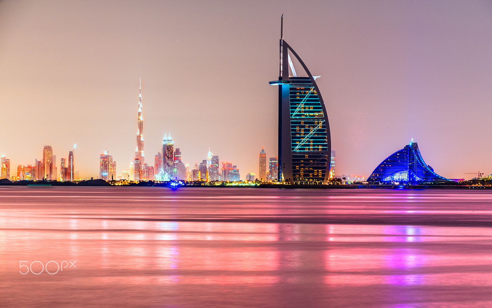 Sony a7R + Minolta/Sony AF 70-200mm F2.8 G sample photo. Dubai skyline at dusk photography