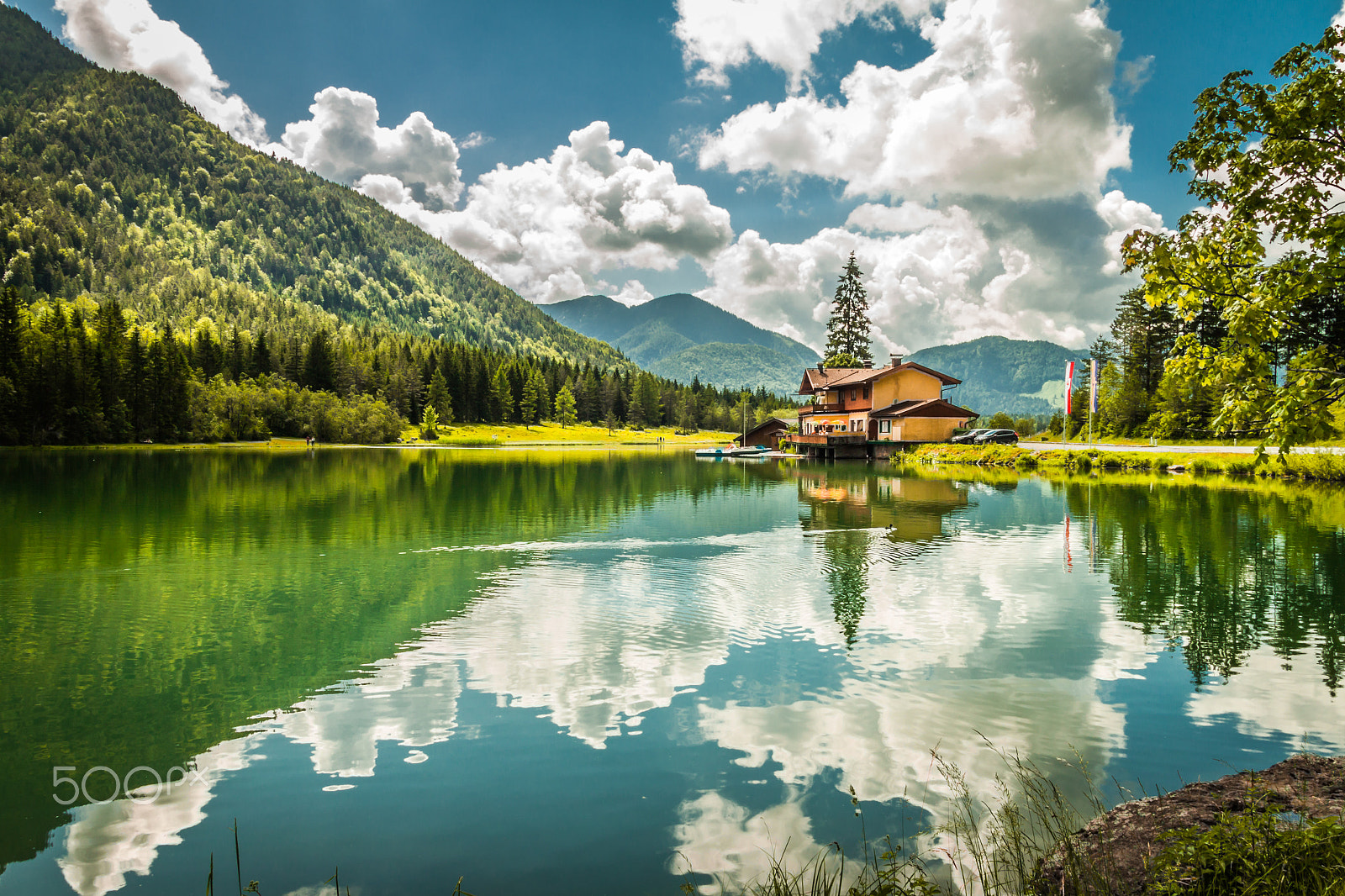 Sigma 18-250mm F3.5-6.3 DC OS HSM sample photo. House on lake photography