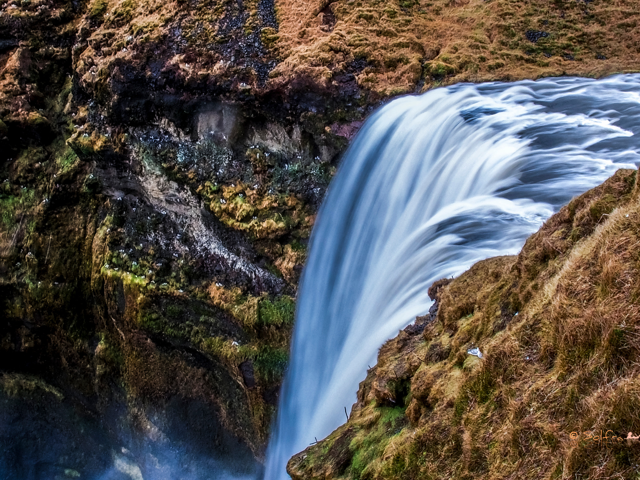 Olympus OM-D E-M5 + OLYMPUS M.12mm F2.0 Ltd Blk sample photo. Skógafoss photography