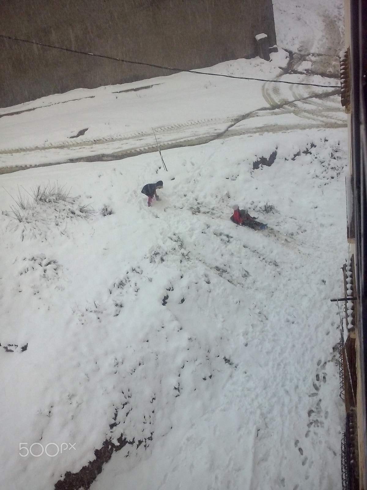 LG OPTIMUS L5 II sample photo. Snow photography