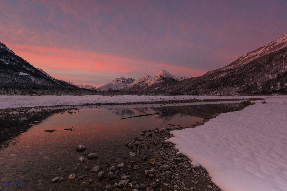 Sony SLT-A77 + Sigma 10-20mm F3.5 EX DC HSM sample photo. In the morning ... photography