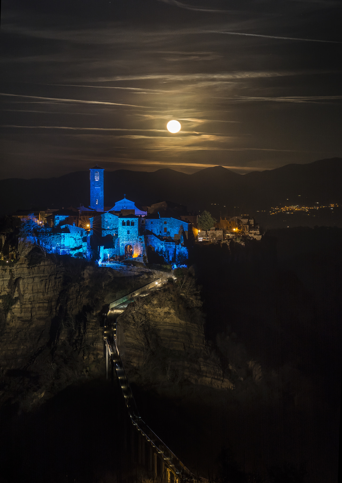 Nikon AF-S Nikkor 28-70mm F2.8 ED-IF sample photo. Civita in blu photography