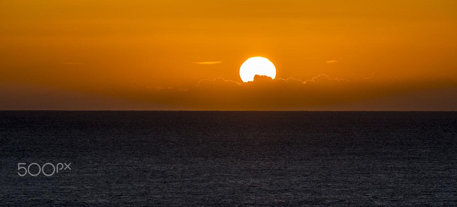 Sigma 70-300mm F4-5.6 APO DG Macro sample photo. Sunrise over the english channel photography
