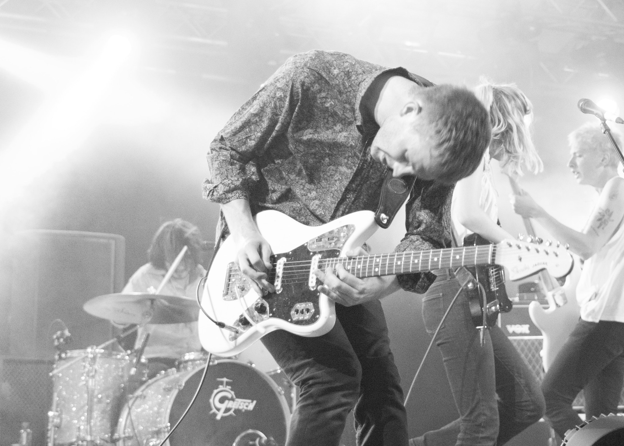 Nikon AF-S Nikkor 28-70mm F2.8 ED-IF sample photo. Wolf alice photography