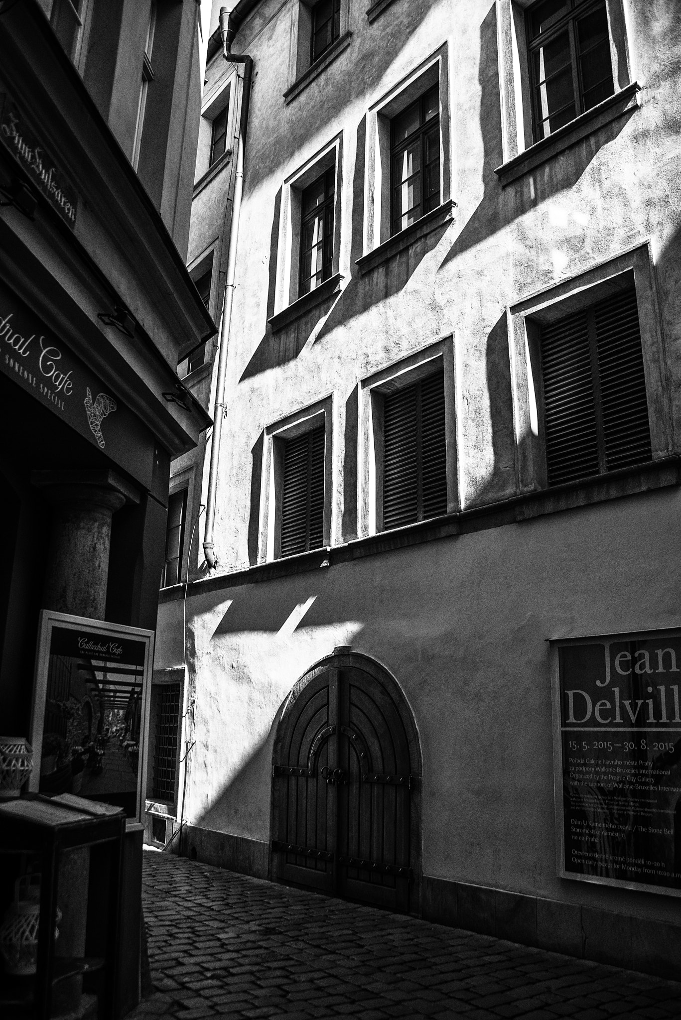 Nikon D610 + Sigma 28-105mm F2.8-4 Aspherical sample photo. Street. bright day. photography