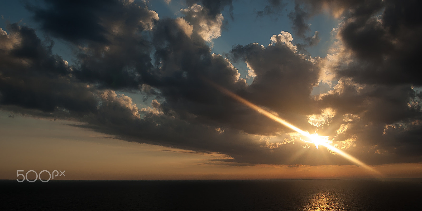 AF Zoom-Nikkor 24-120mm f/3.5-5.6D IF sample photo. Sunset photography