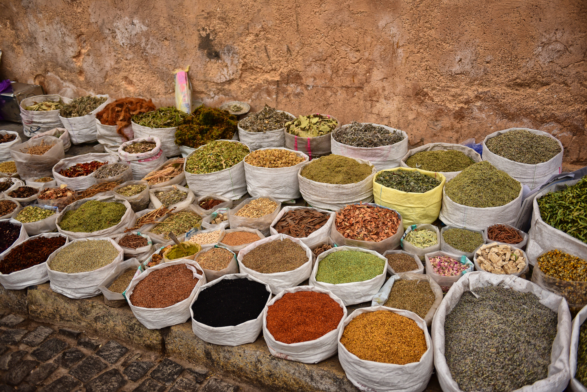 Nikon AF Nikkor 180mm F2.8D ED-IF sample photo. Morocco photography