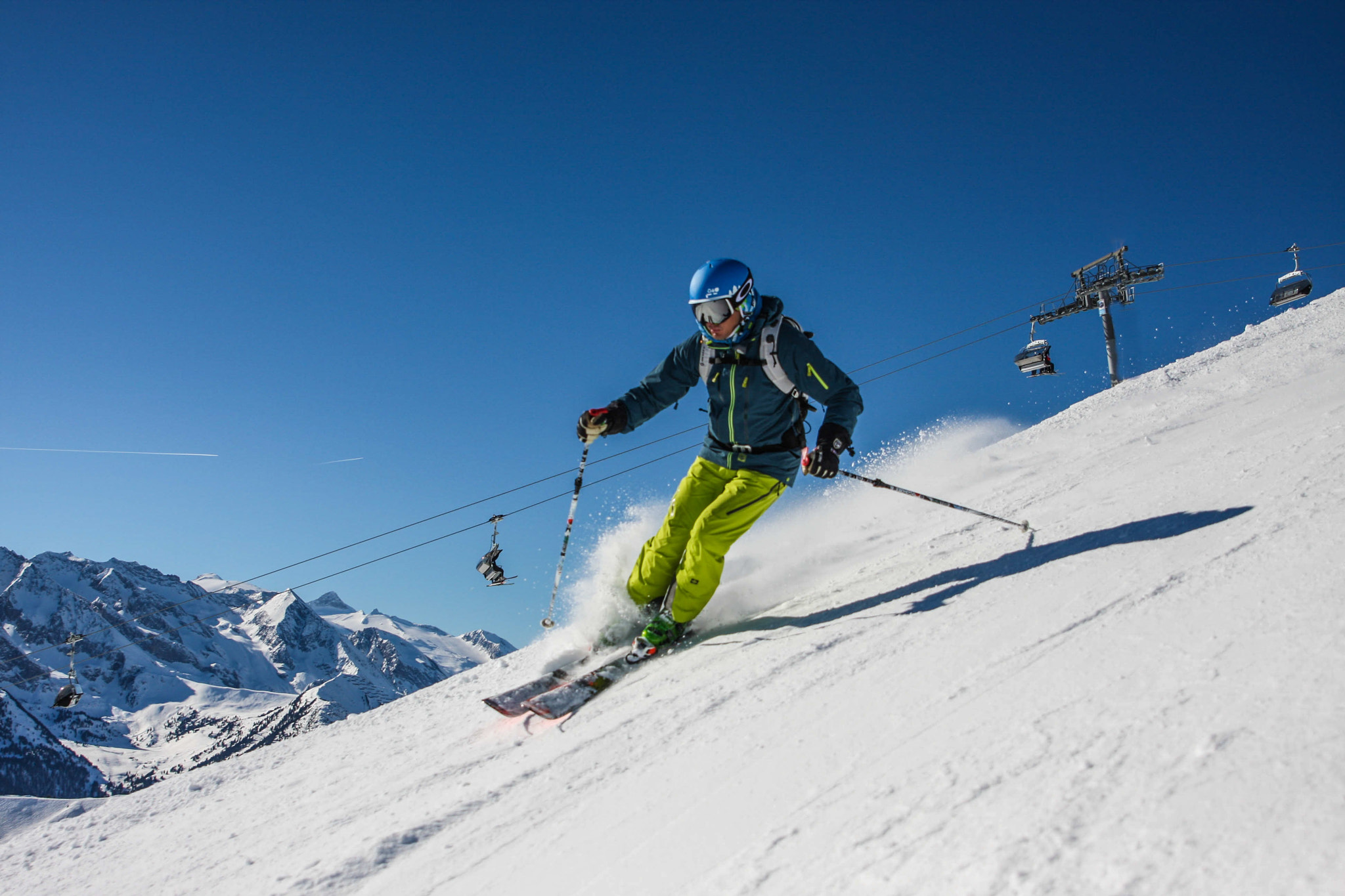 Canon EOS 40D + Sigma 24-70mm F2.8 EX DG Macro sample photo. Skiing photography