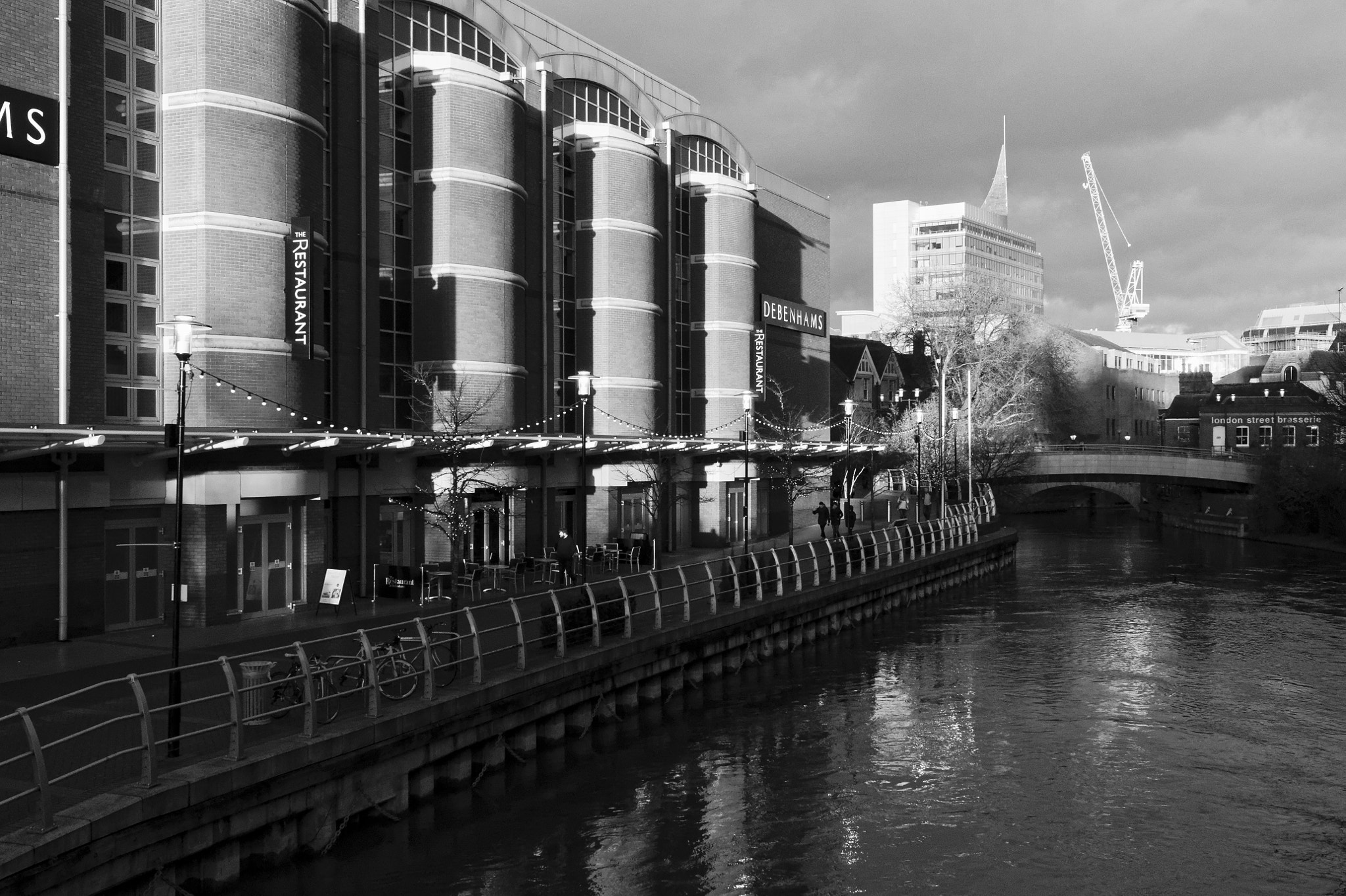 Sony Alpha DSLR-A700 sample photo. Town centre photography