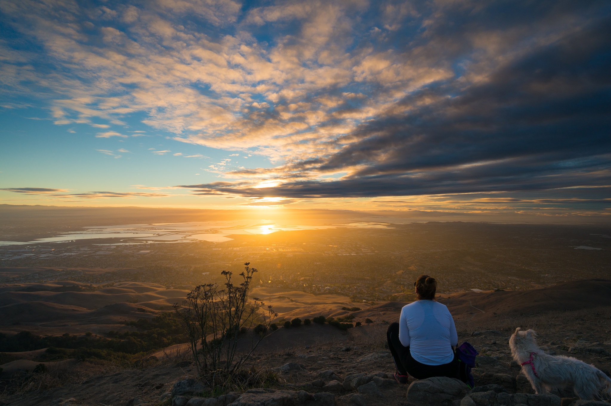 Sony Alpha NEX-6 + Sony E 10-18mm F4 OSS sample photo. Sunset in the valley photography
