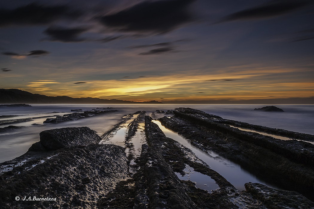 Nikon AF-S Nikkor 16-35mm F4G ED VR sample photo. Camino al crepusculo photography