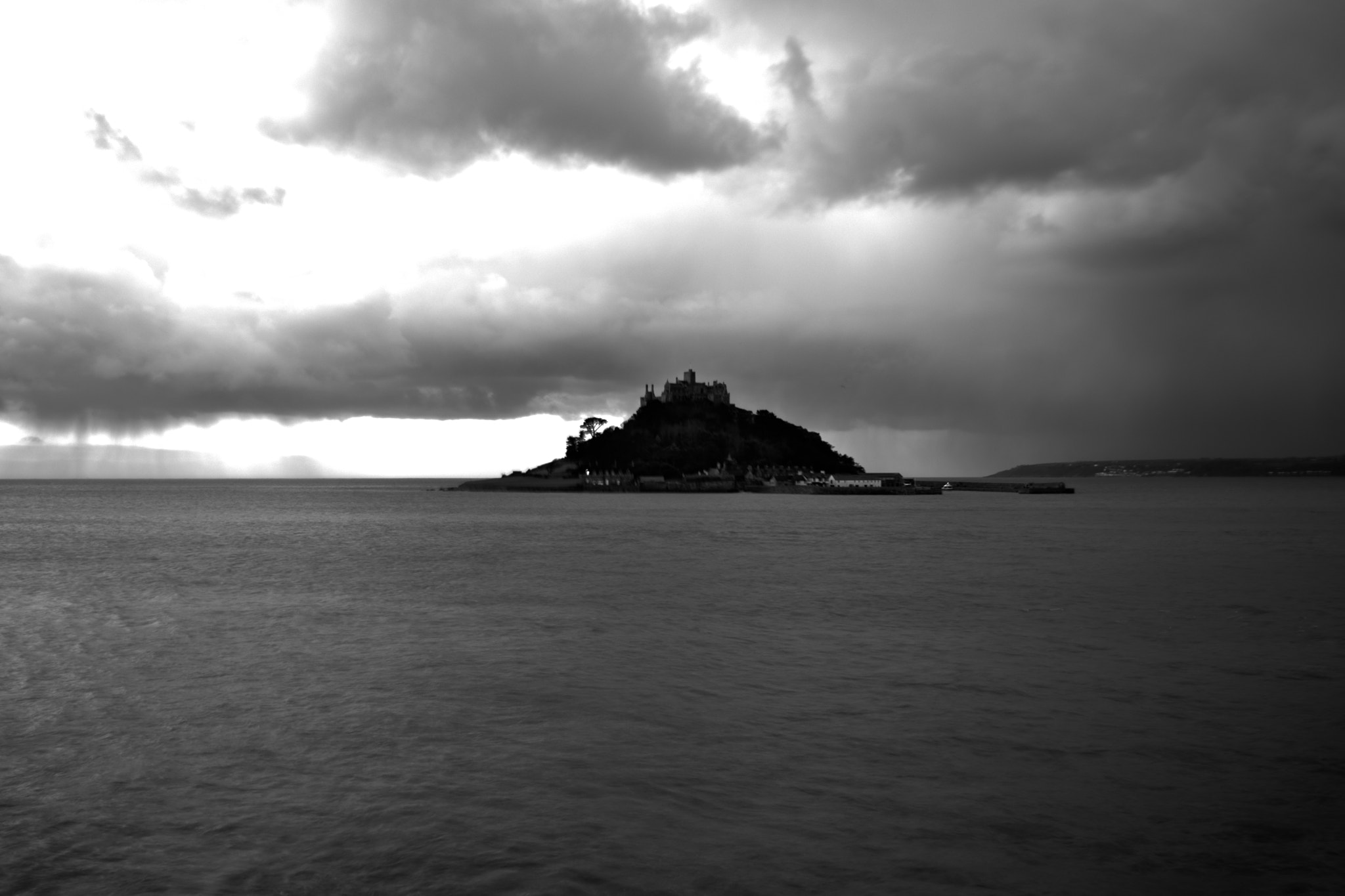 smc PENTAX-DA L 18-55mm F3.5-5.6 sample photo. St michael's mount hdr photography