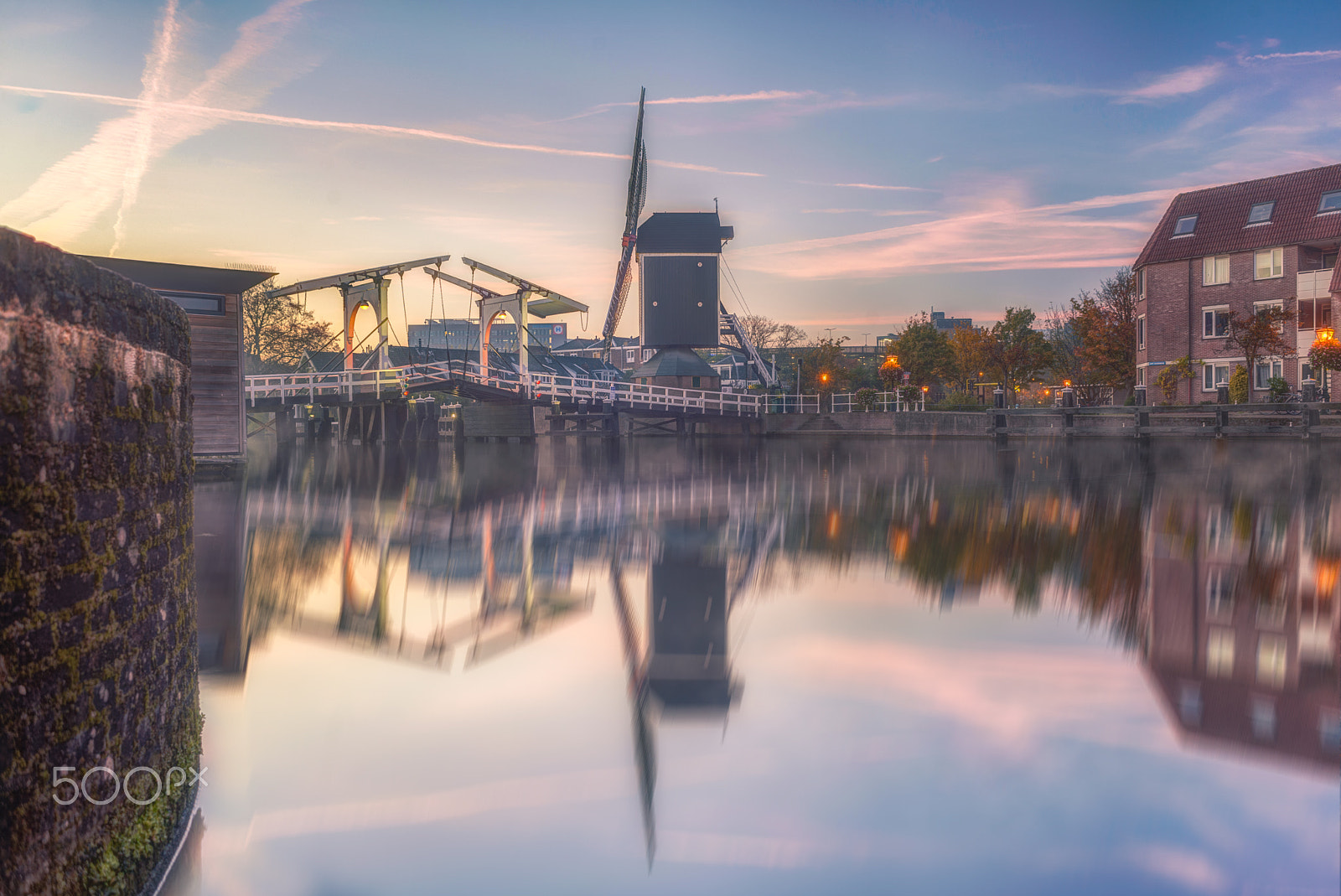 Nikon D600 + AF Nikkor 28mm f/2.8 sample photo. Leiden reflections photography