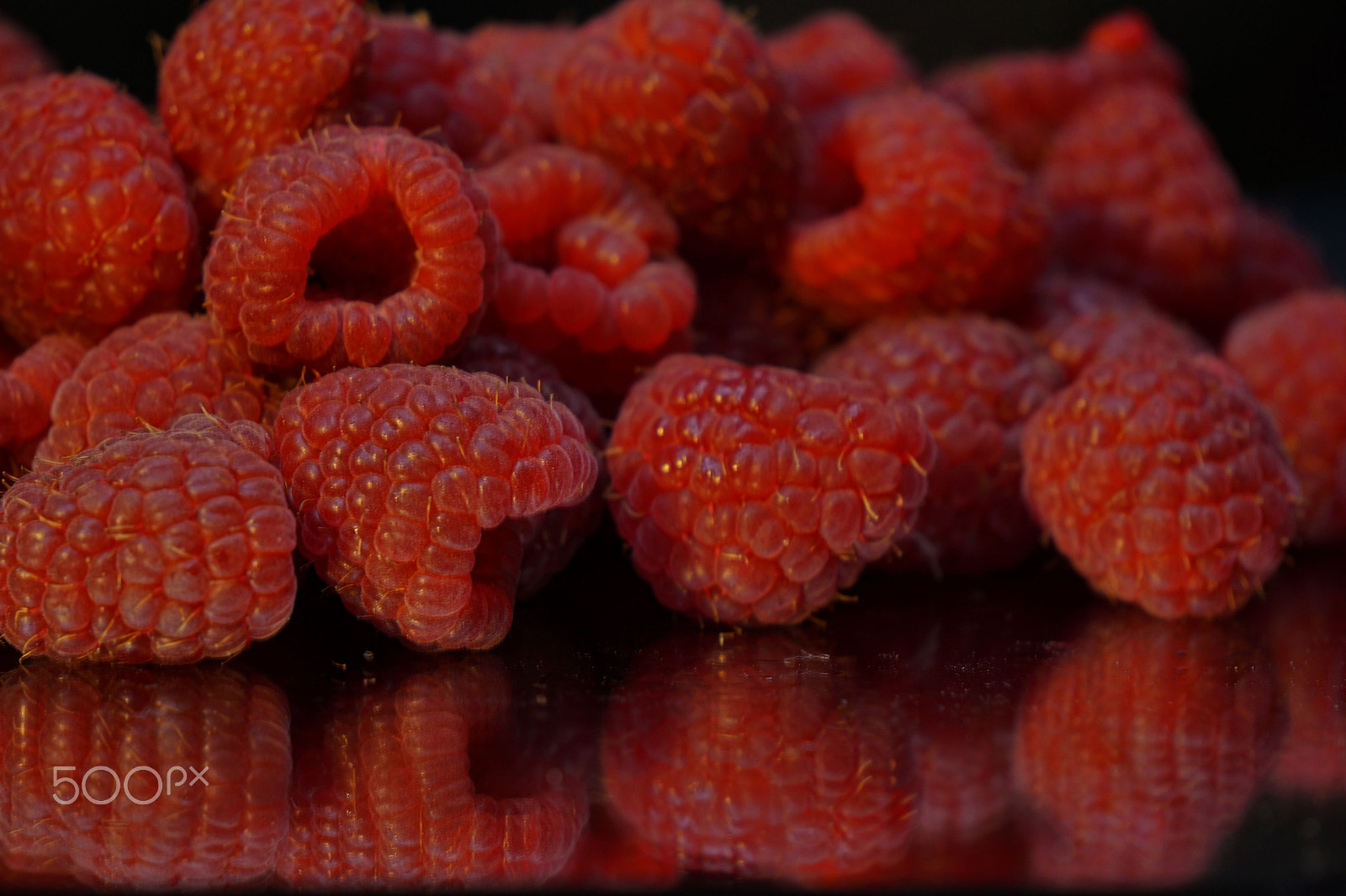 Sony Alpha a3000 sample photo. Red raspberries photography