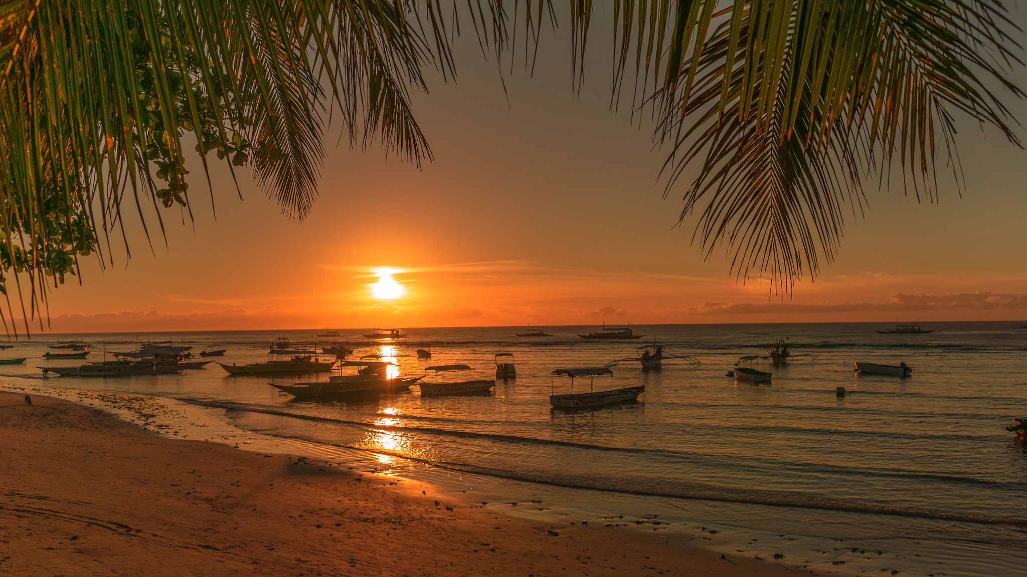 Sony DT 18-250mm F3.5-6.3 sample photo. Alona beach - philippines... photography