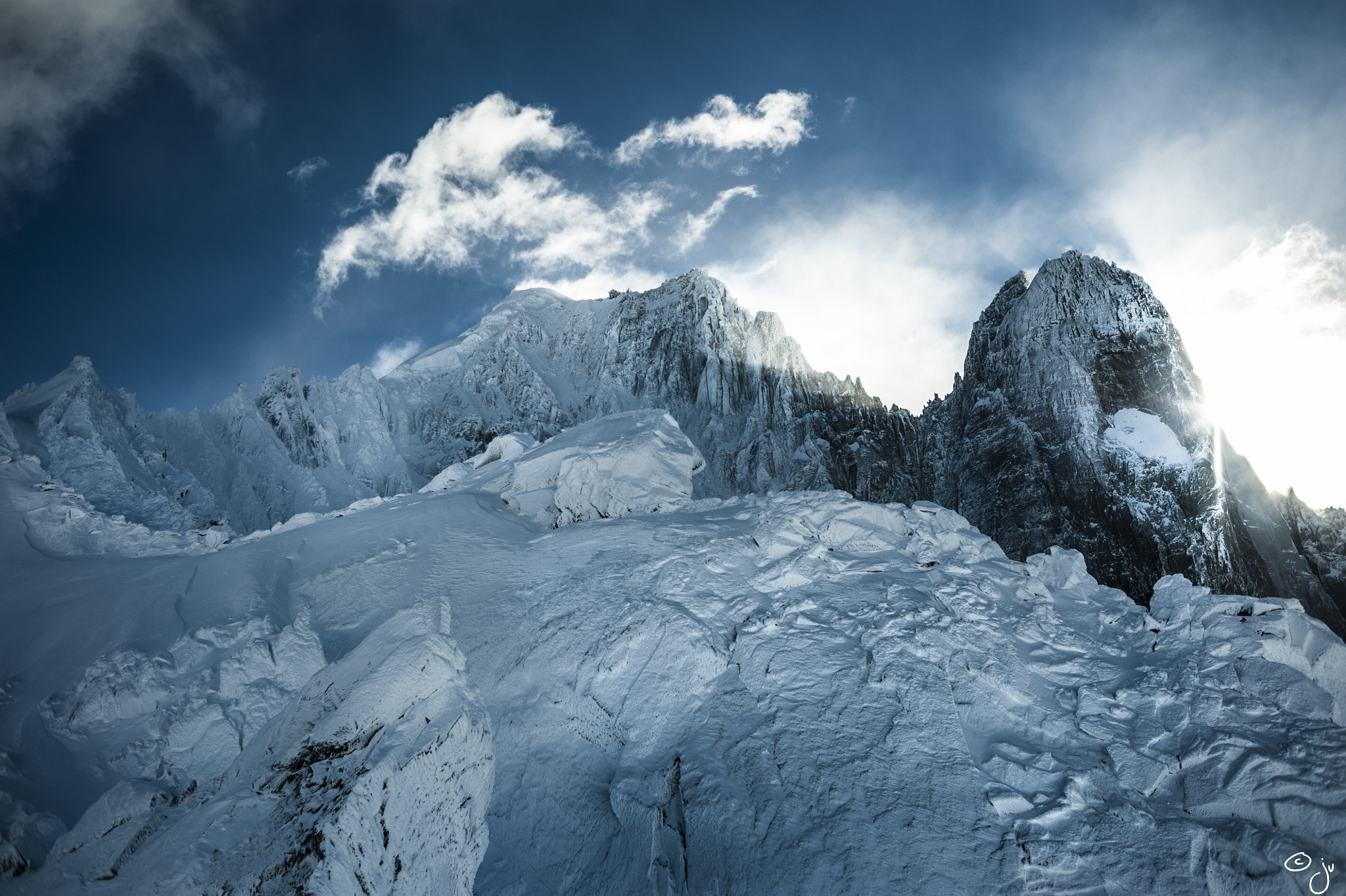 AF Nikkor 35mm f/2 sample photo. Alps photography