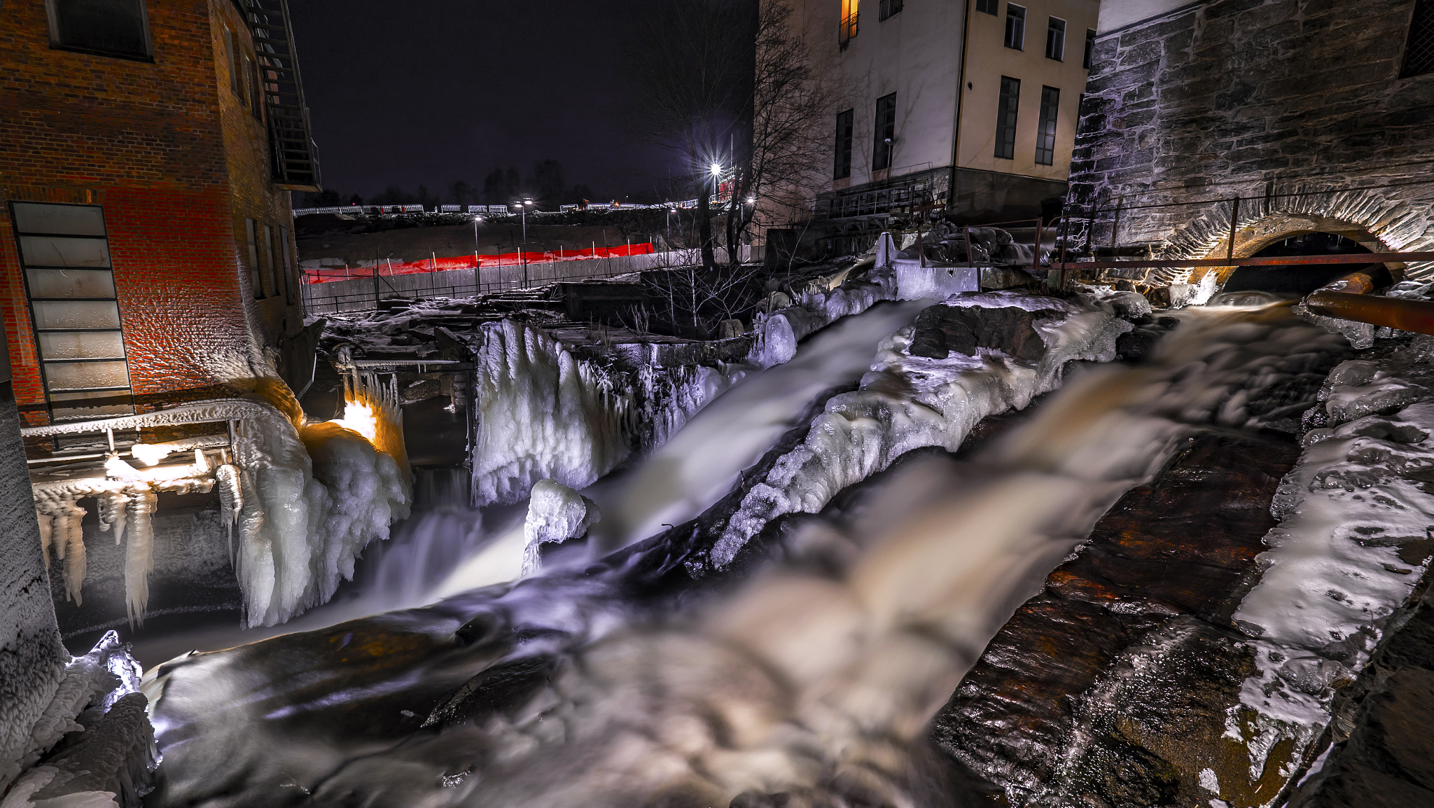 Olympus M.Zuiko Digital ED 7-14mm F2.8 PRO sample photo. Ice waterfall photography