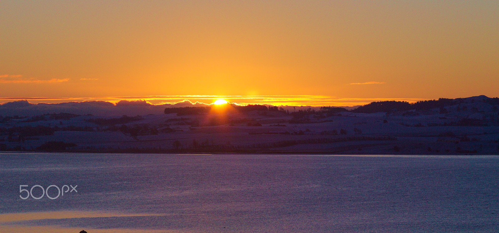 Canon EF 85mm F1.2 sample photo. Wintermorningsunii photography
