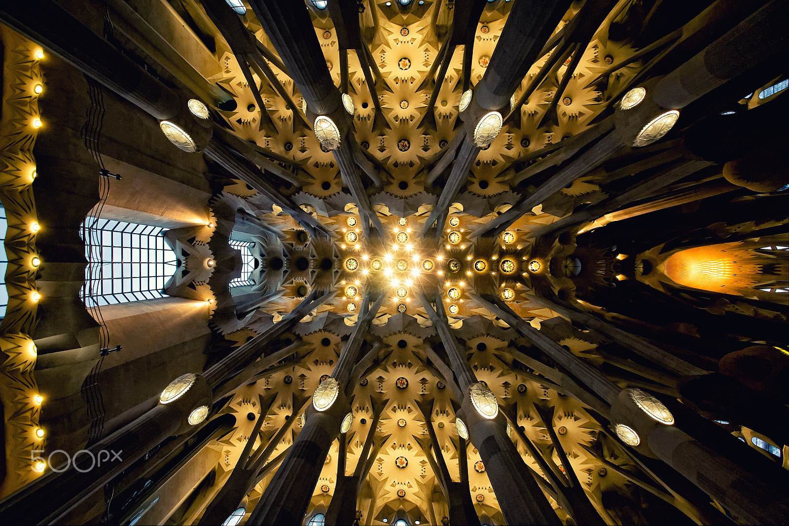 Sigma 12-24mm F4.5-5.6 II DG HSM sample photo. 35 - sagrada família. photography