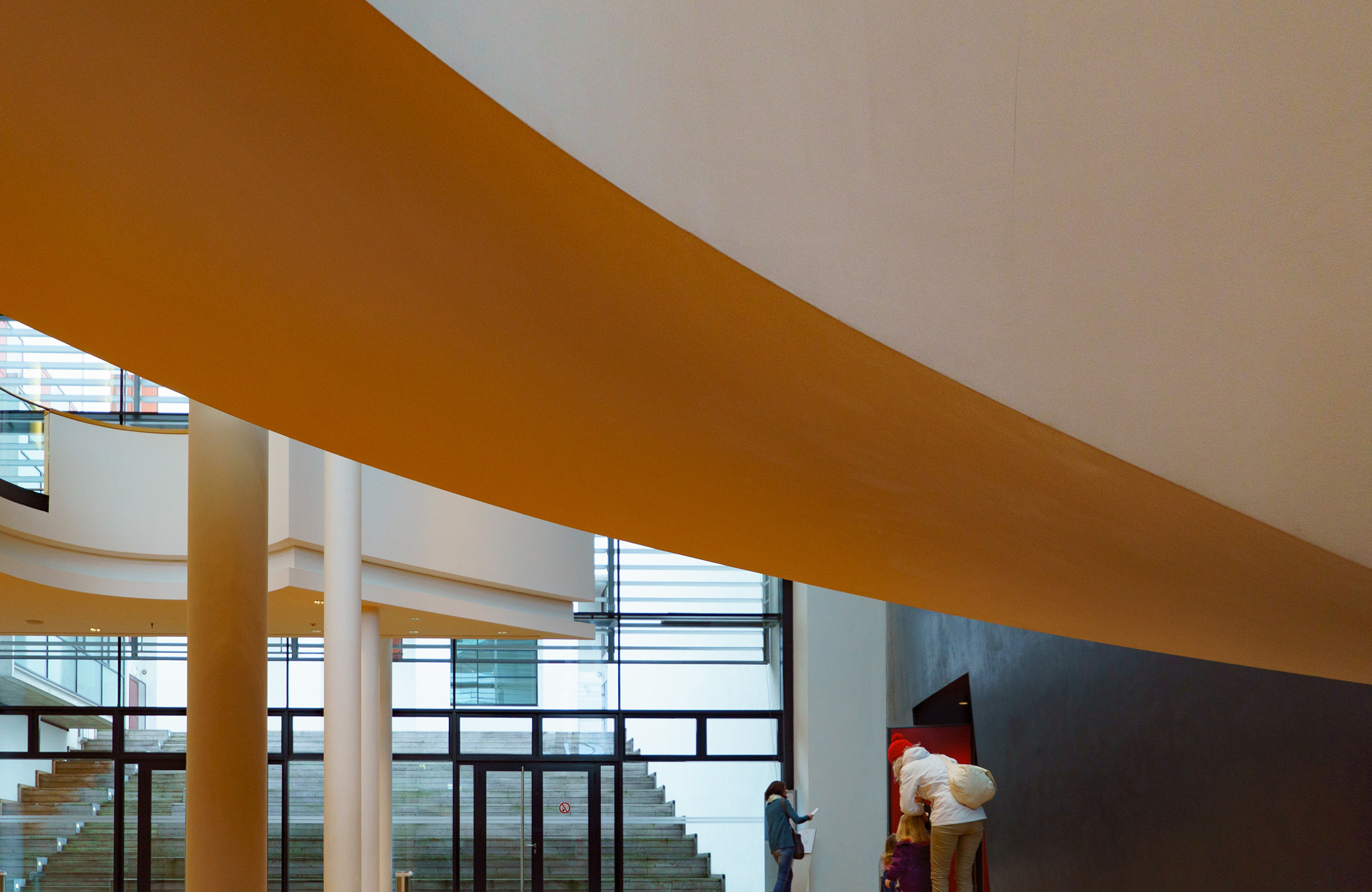 Sony FE PZ 28-135mm F4 G OSS sample photo. Theater erfurt - halle photography