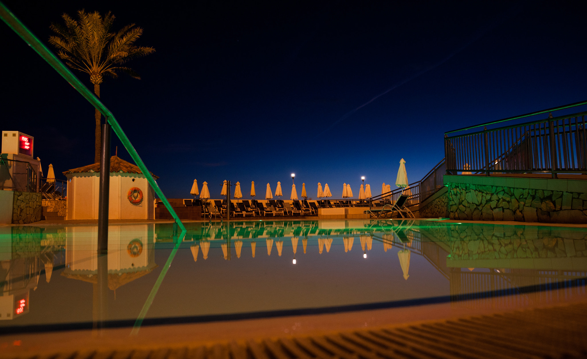 Sony Alpha DSLR-A900 sample photo. Pool photography