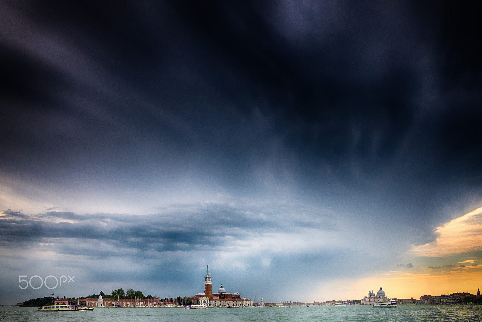 Sony Alpha DSLR-A850 + Minolta AF 17-35mm F2.8-4 (D) sample photo. Clouds over venice photography