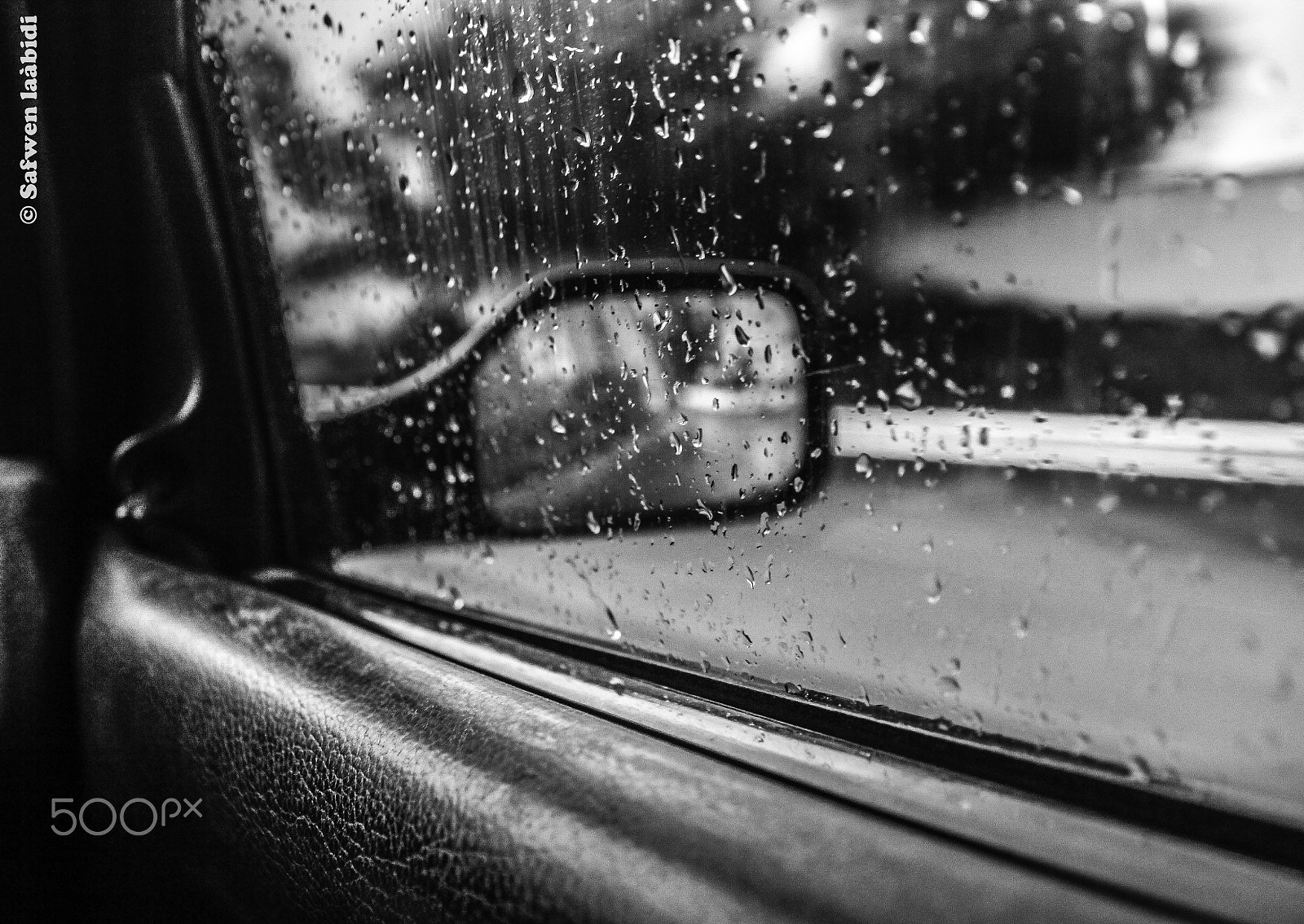 Sigma 18-250mm F3.5-6.3 DC OS HSM sample photo. Rainny day photography