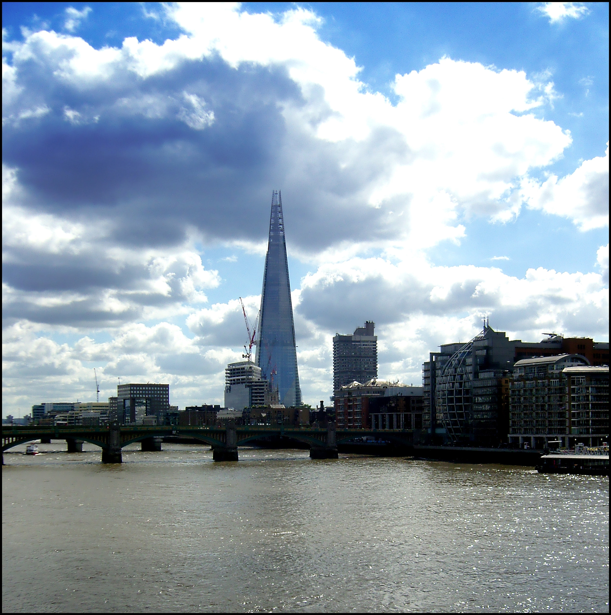 Samsung VLUU NV10, NV10 sample photo. The shard. photography