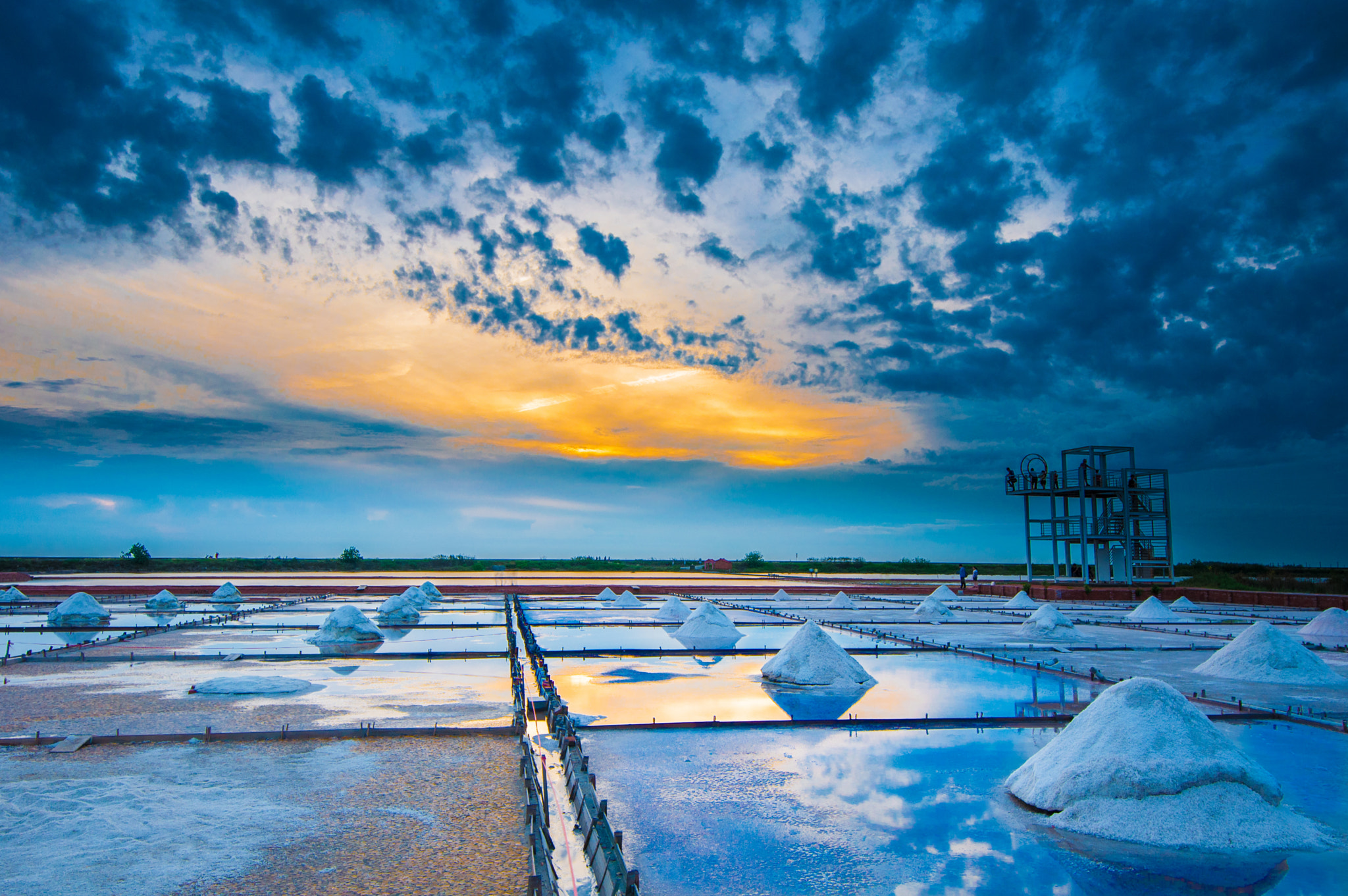 Nikon AF-S Nikkor 16-35mm F4G ED VR sample photo. 鹽田夕陽 photography