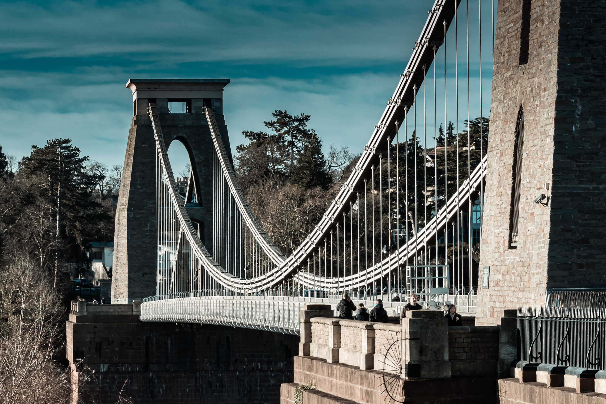 Canon EOS 650D (EOS Rebel T4i / EOS Kiss X6i) + Tamron SP 35mm F1.8 Di VC USD sample photo. Clifton suspension bridge photography