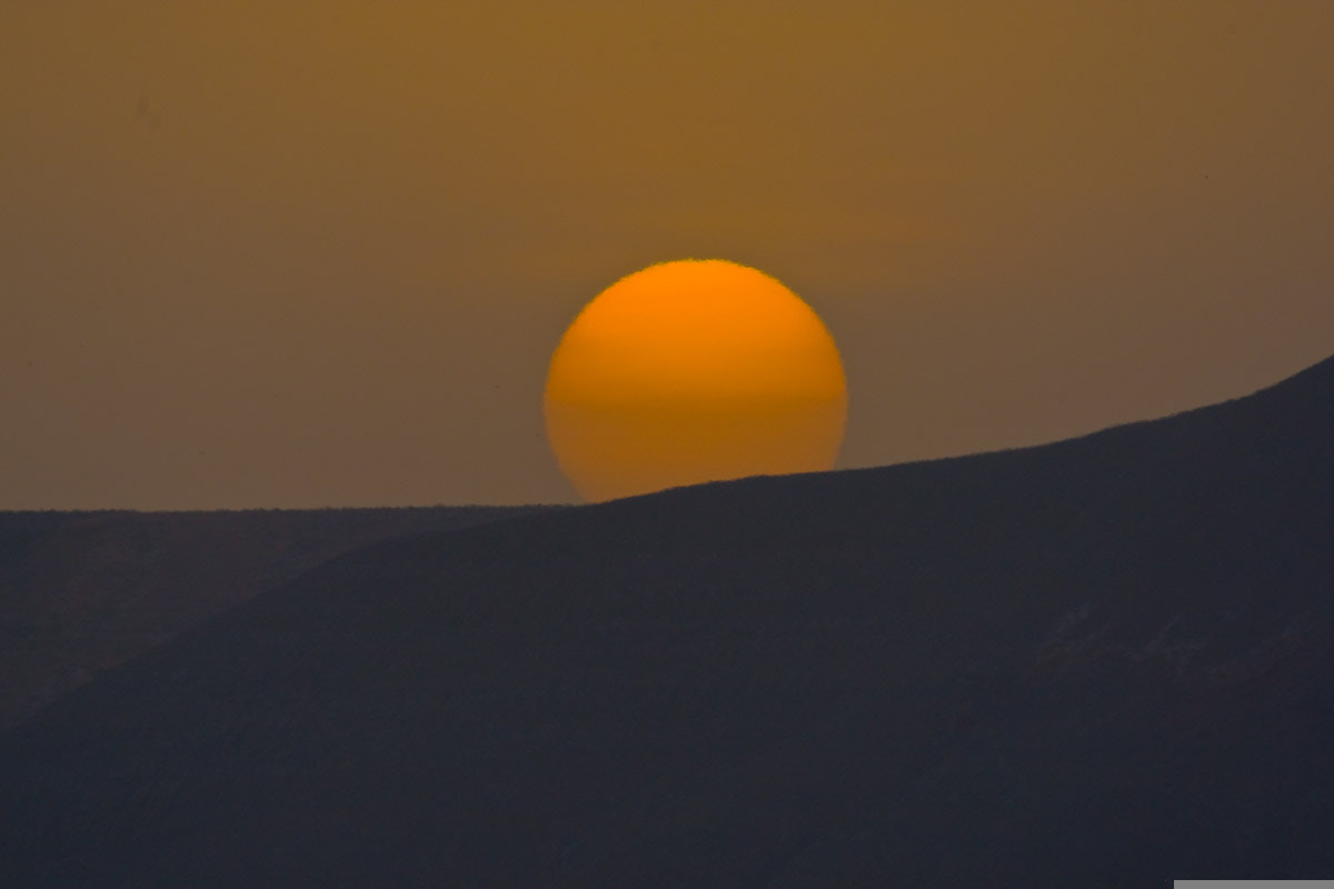 Canon EOS-1D Mark III + Canon EF 500mm F4L IS USM sample photo. Sunrise on el jable photography