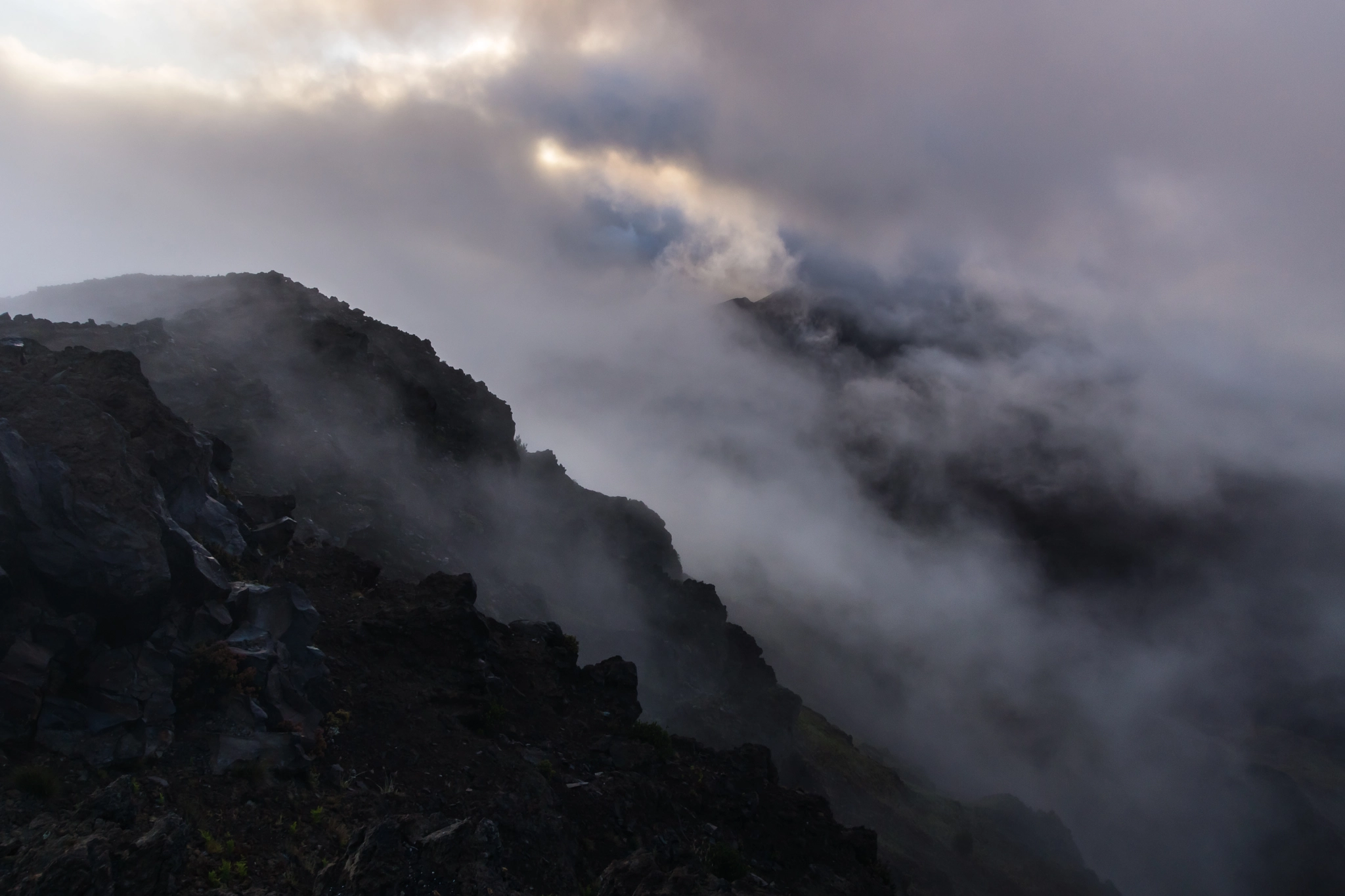 Sony SLT-A65 (SLT-A65V) sample photo. Edge of the crater photography