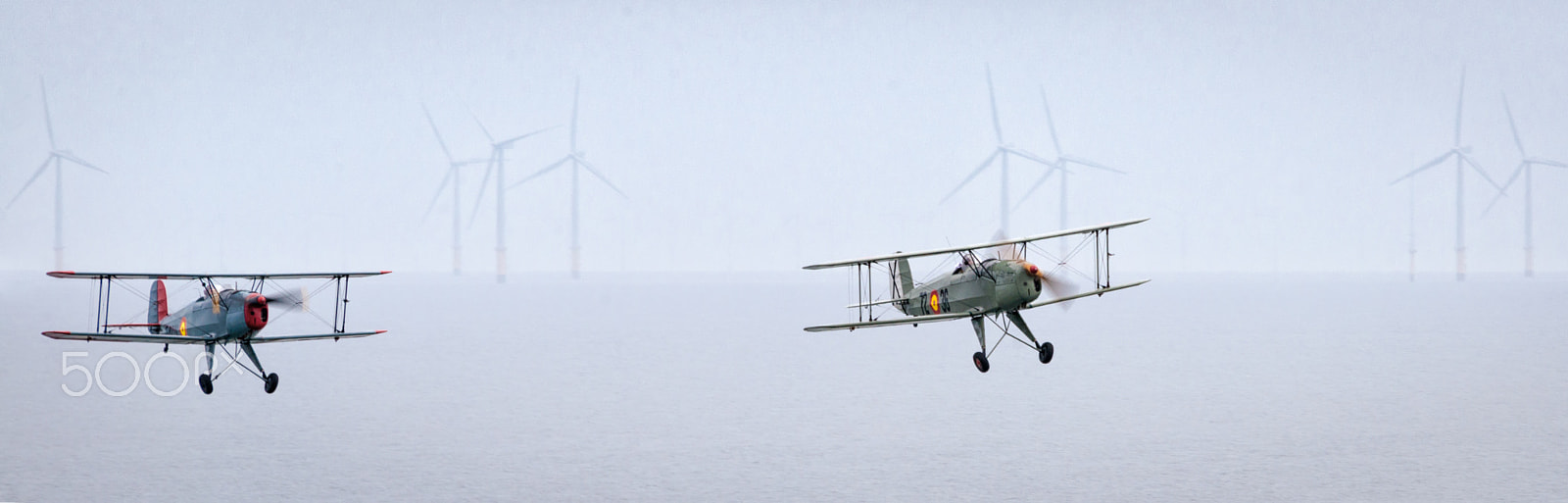 Sigma 120-400mm F4.5-5.6 DG OS HSM sample photo. Props and turbines photography