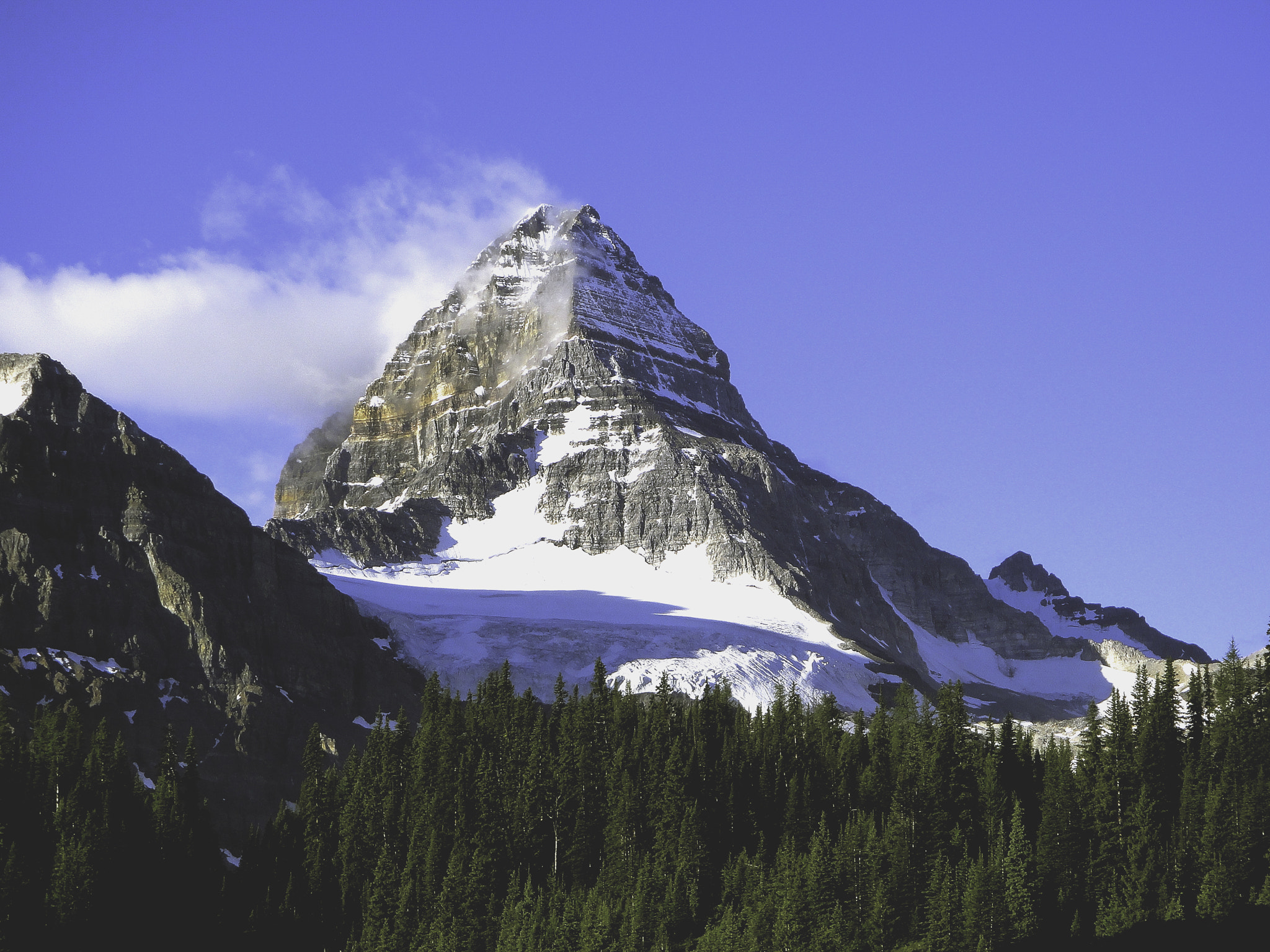 Sony DSC-TX7 sample photo. Mount assiniboine photography