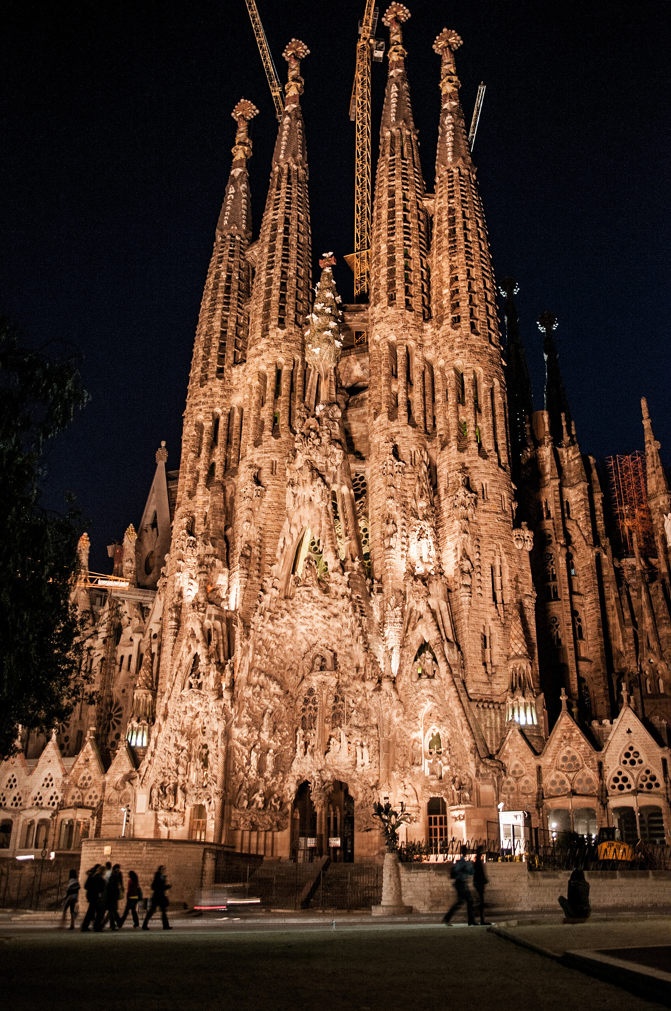 Sigma 17-70mm F2.8-4.5 DC Macro Asp. IF sample photo. Travels through spain photography