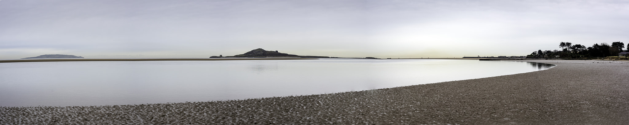 Nikon D810 + AF Zoom-Nikkor 35-70mm f/2.8D sample photo. View from claremont beach photography