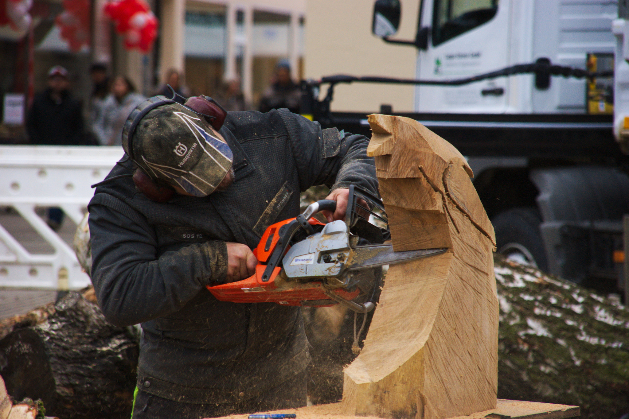 Sony Alpha DSLR-A350 + Sigma 18-200mm F3.5-6.3 DC sample photo. Holzkünstler photography