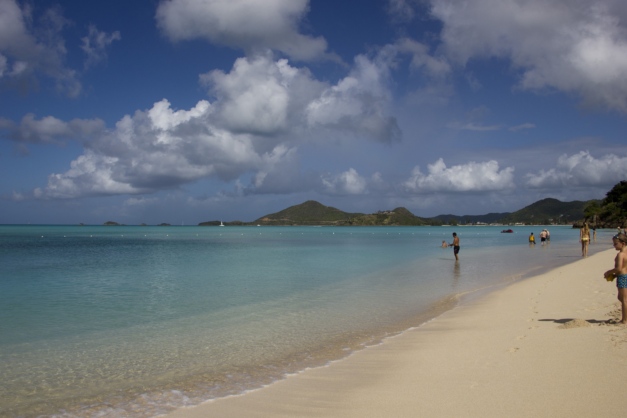 Canon EF-S 18-135mm F3.5-5.6 IS STM sample photo. Long bay beach photography