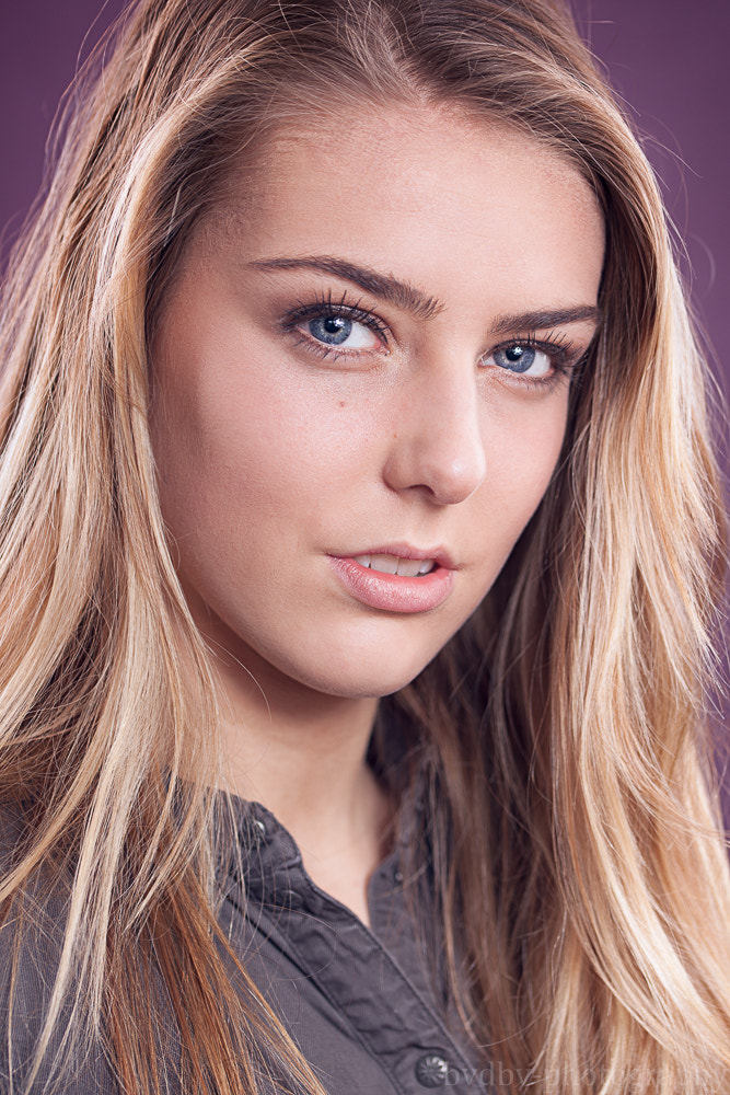 Sigma 105mm F2.8 EX DG OS HSM sample photo. Model: chantal photography