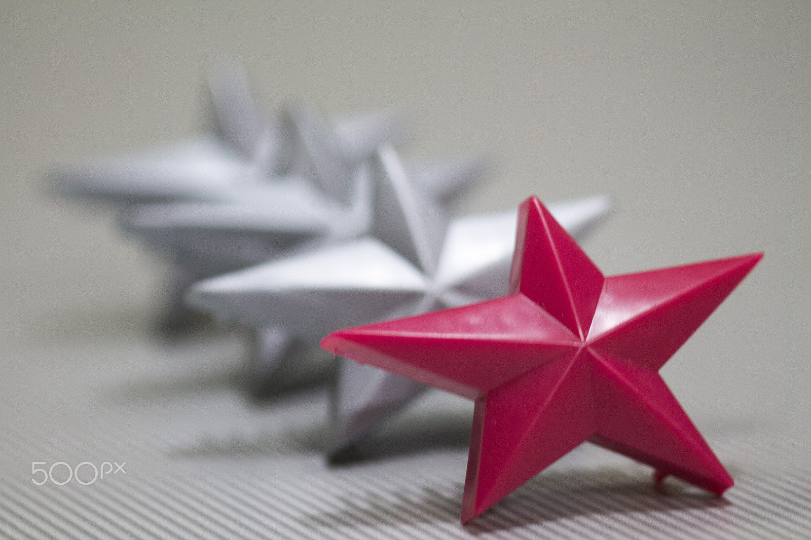 Canon EF 100mm F2.8 Macro USM sample photo. Stars row red leads landscape photography