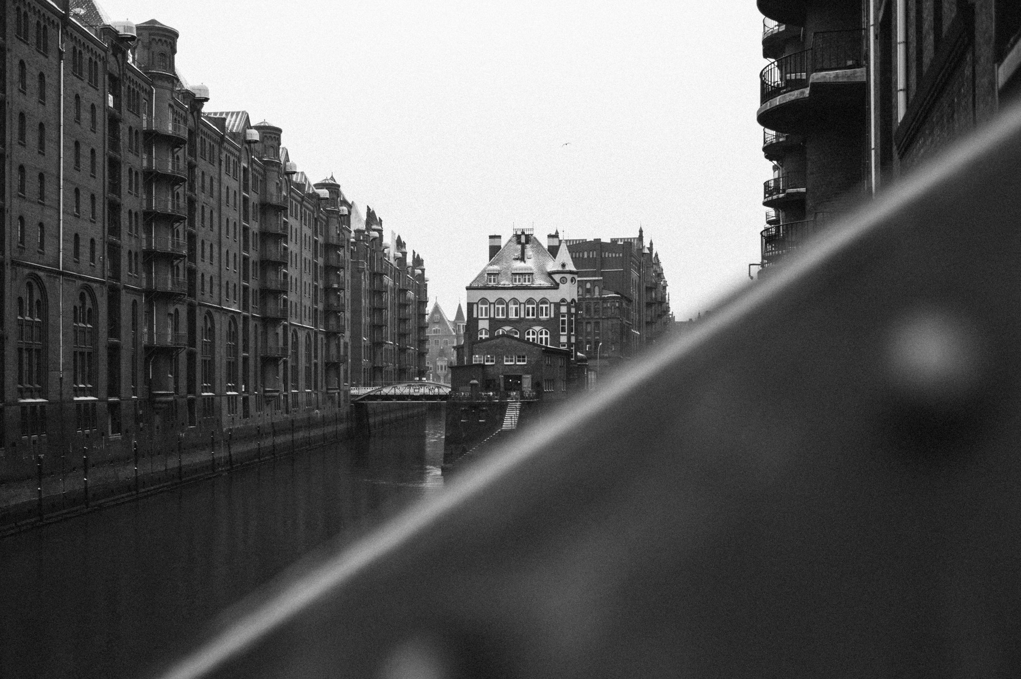 Leica Summilux-M 35mm F1.4 ASPH sample photo. Leica m monochrome photography