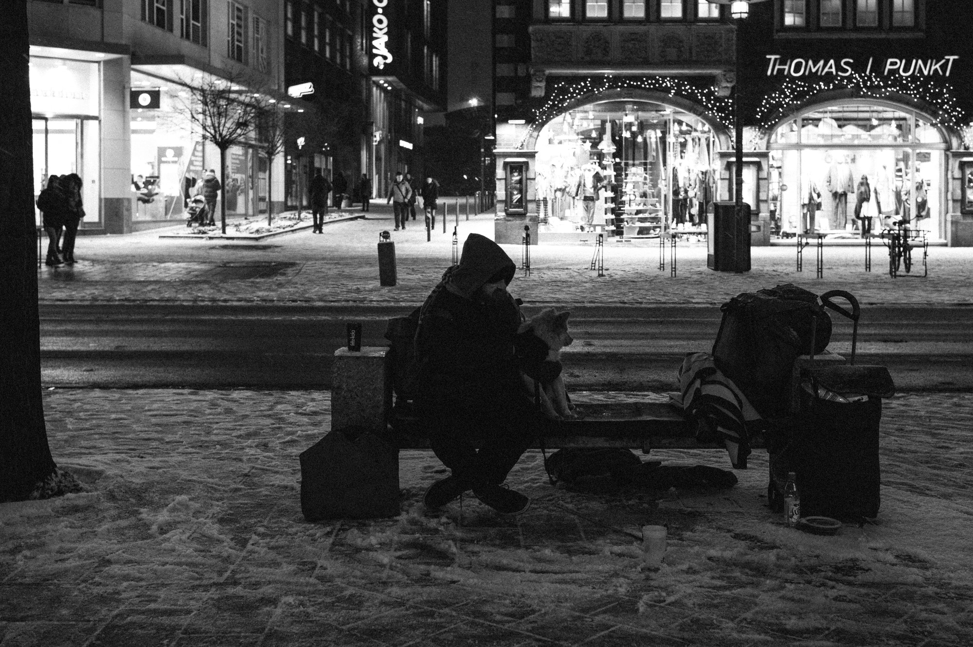 Leica Summilux-M 35mm F1.4 ASPH sample photo. Leica m monochrome photography