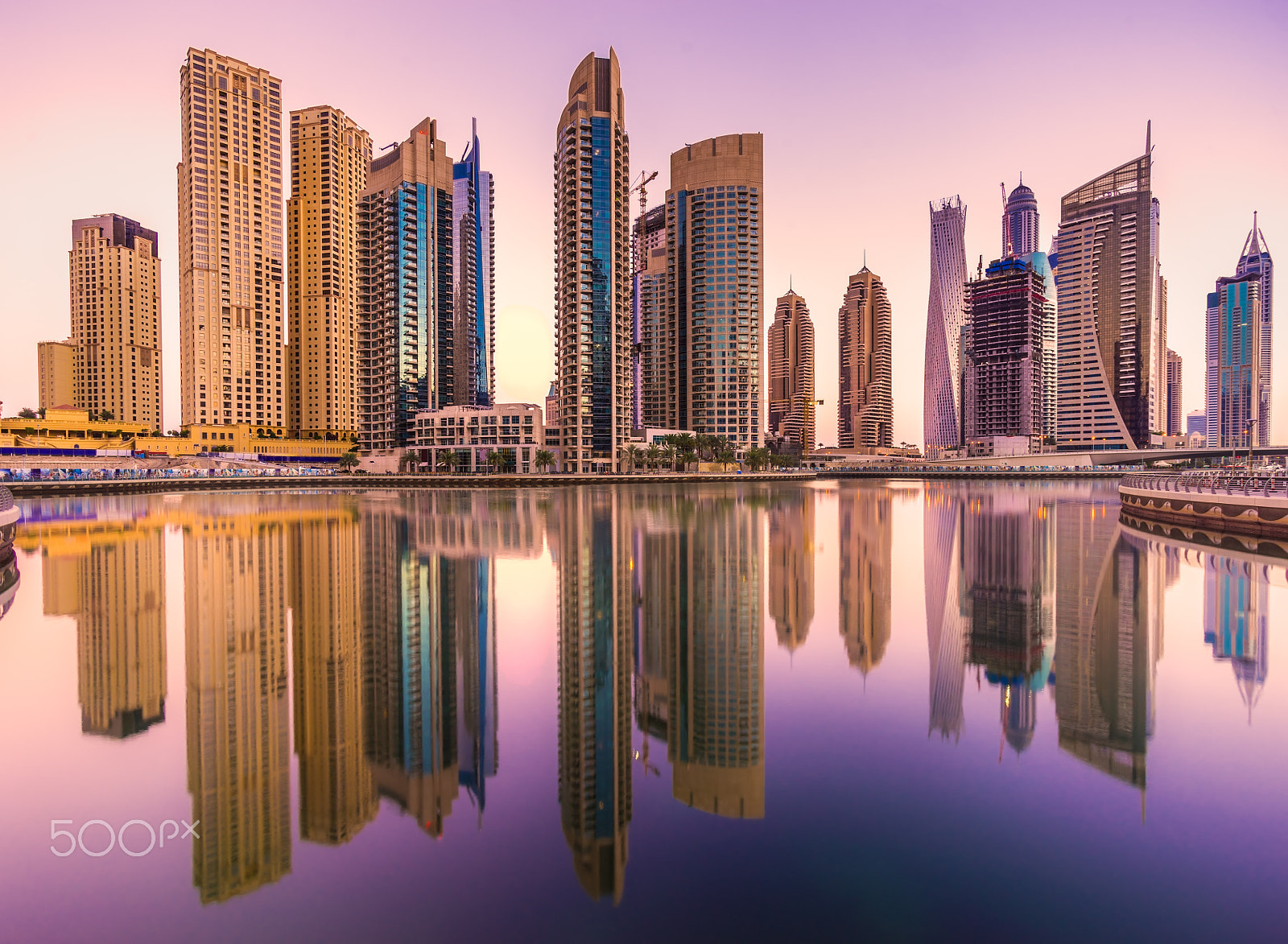 Sony a7R + Minolta AF 17-35mm F3.5 G sample photo. Dubai marina. photography