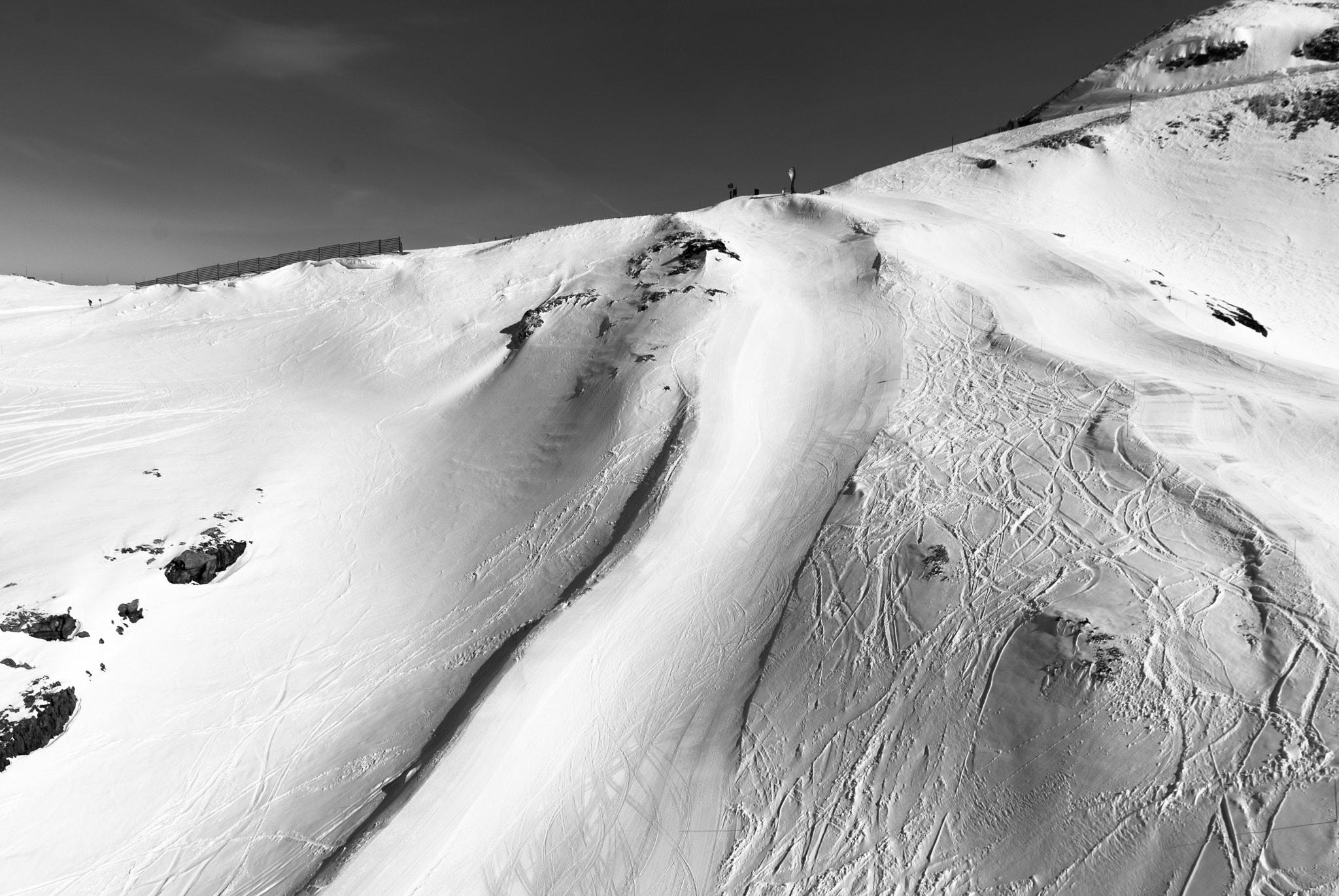 Sony Alpha DSLR-A300 sample photo. Steep run photography