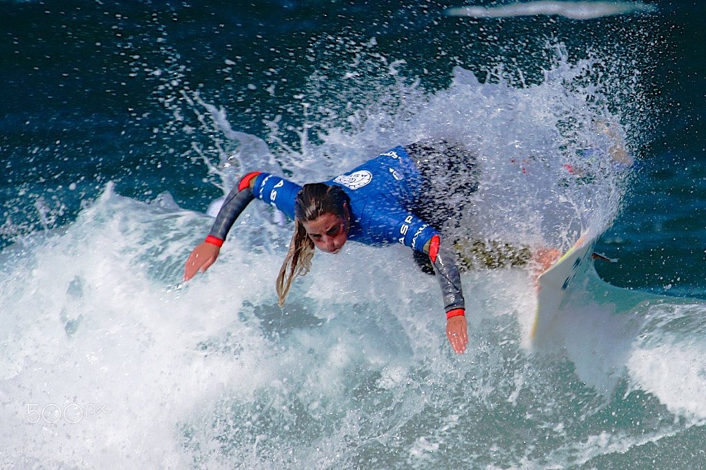 Canon EF 100-400mm F4.5-5.6L IS USM sample photo. Phil stevens ridingthe waves photography