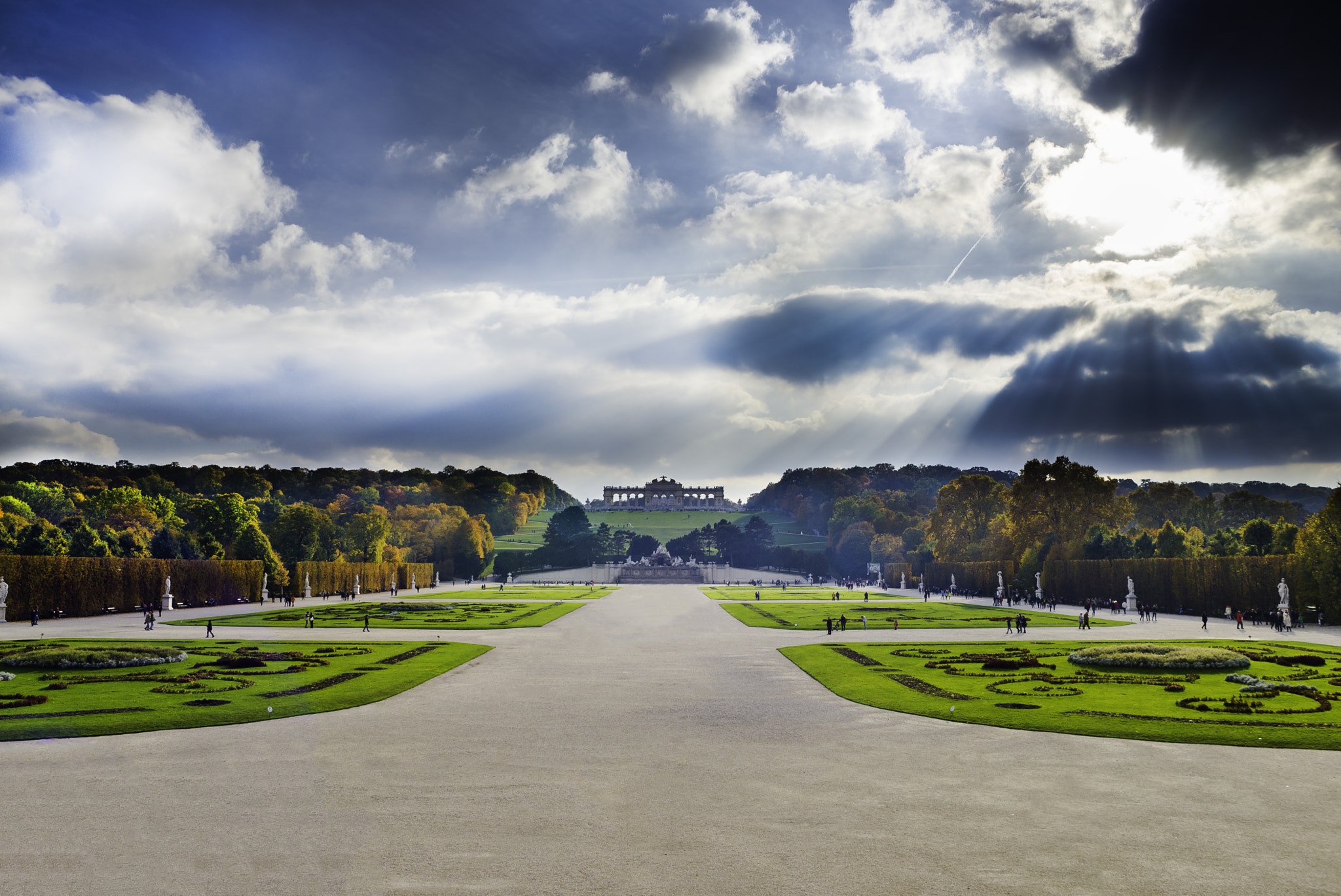 Nikon D600 + AF Nikkor 28mm f/2.8 sample photo. Schonbrunn palace photography