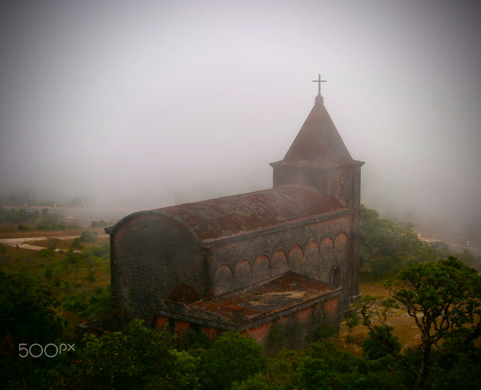 Olympus VG150,D735 sample photo. Bokor hill station abandoned church photography