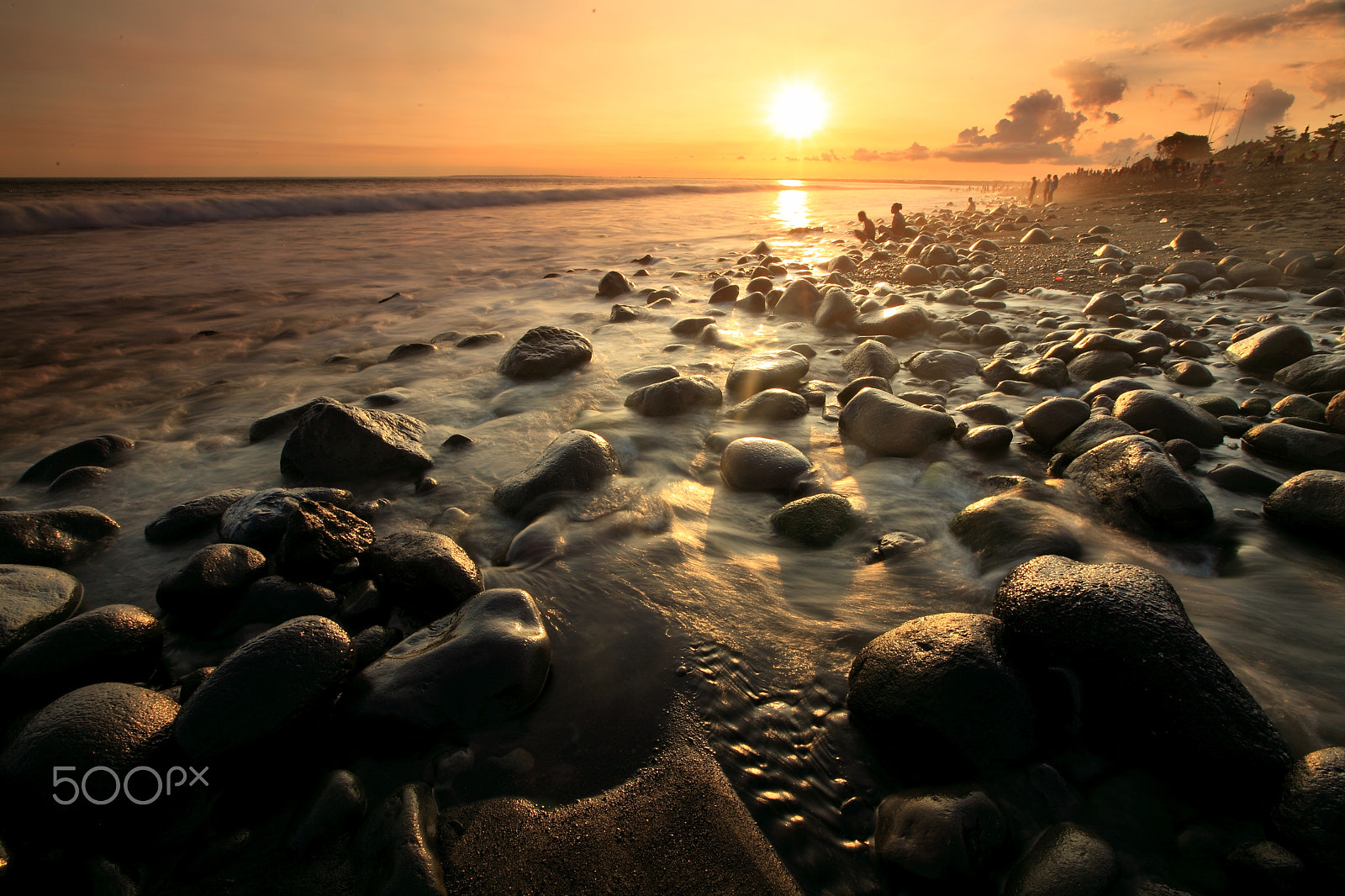 Canon EF 16-35mm F2.8L II USM sample photo. Sunset at klotok beach photography