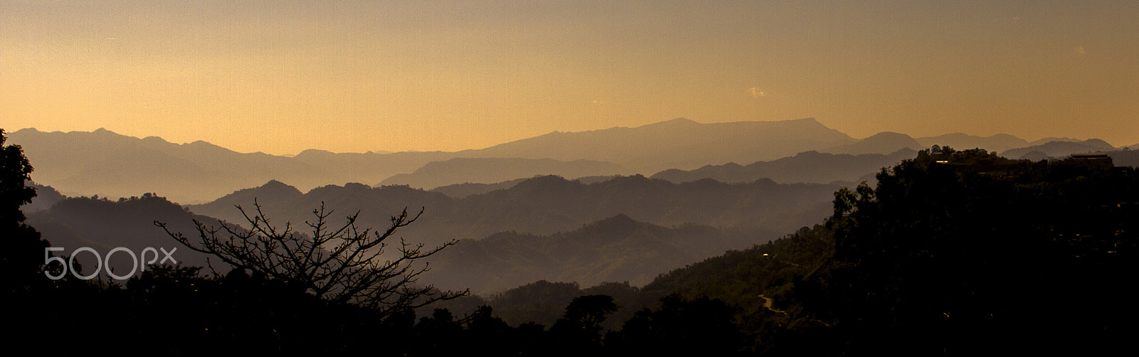 Canon EOS 7D + Canon EF 24mm F1.4L II USM sample photo. Sunset at aizawl photography